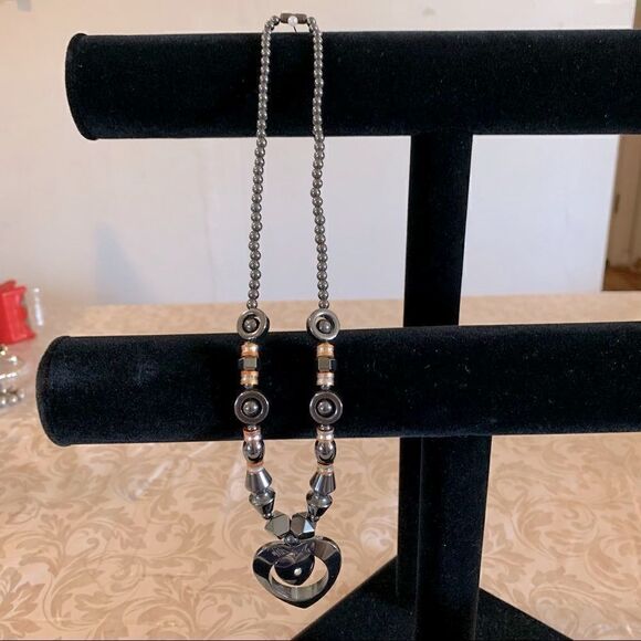 Hematite Crystal Heart in Heart Necklace Screw Closure 14” Gorgeous - Picture 3 of 4